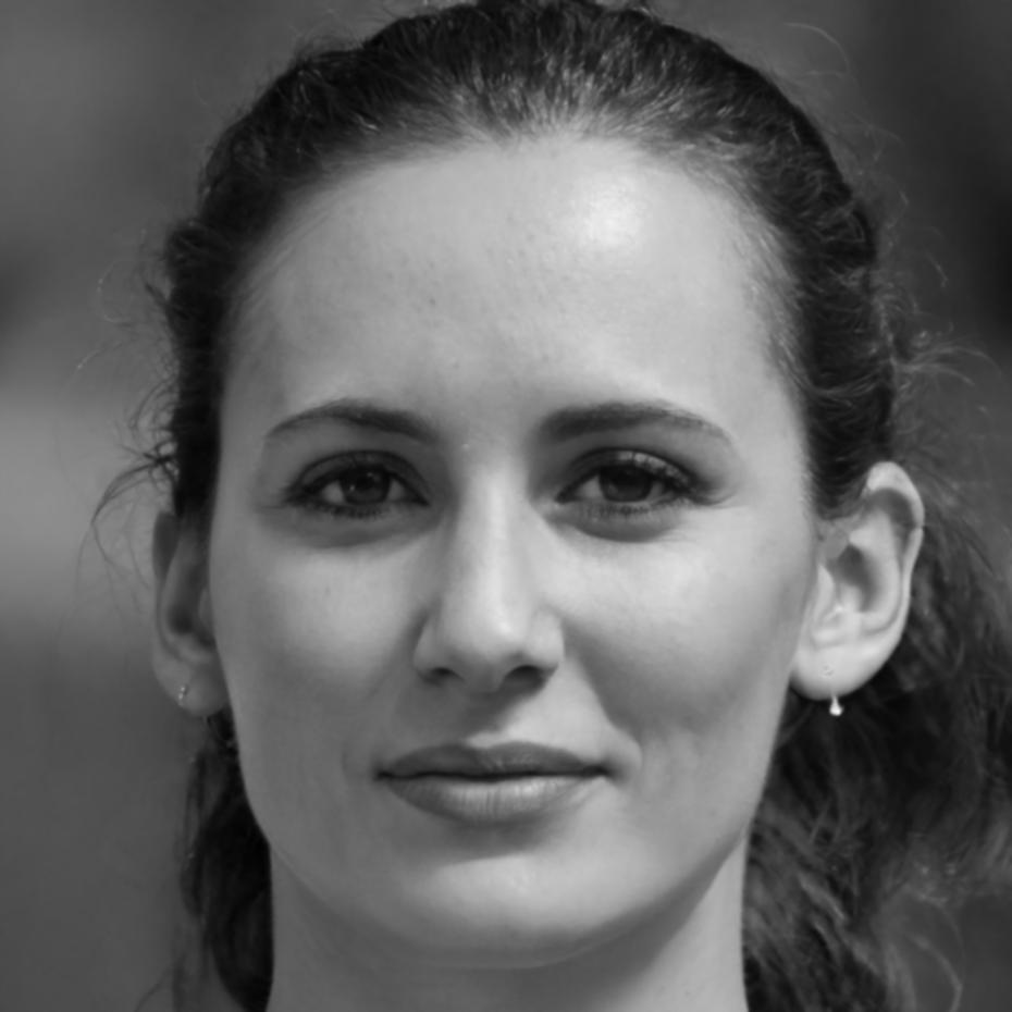 Portrait von Kursexpertin